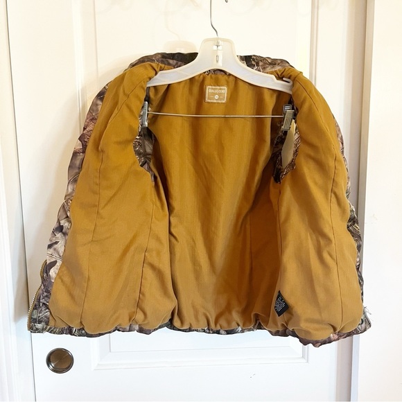 Girls with Guns Camo Vest - Picture 8 of 9